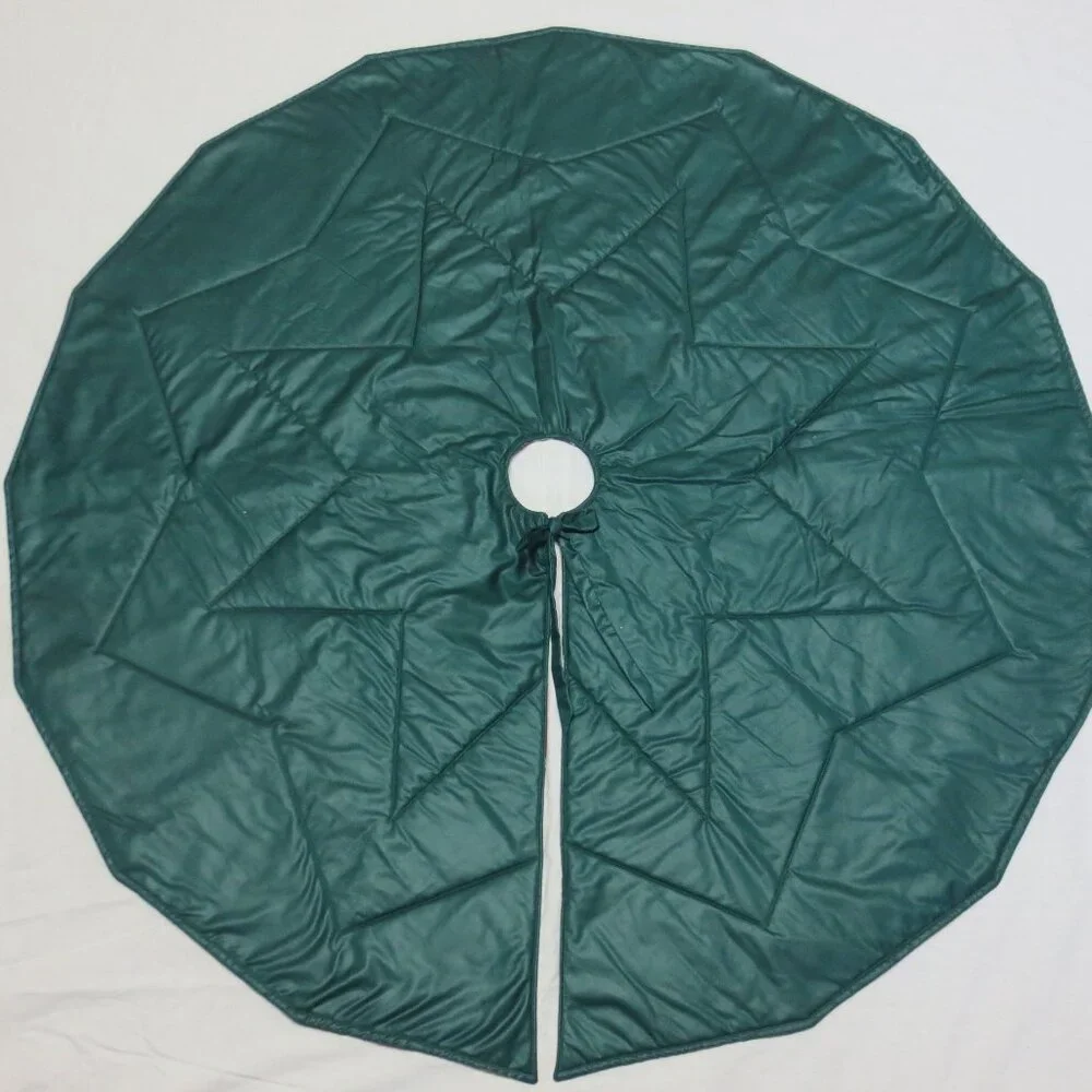 Handmade Quilted Christmas Tree Skirt 41